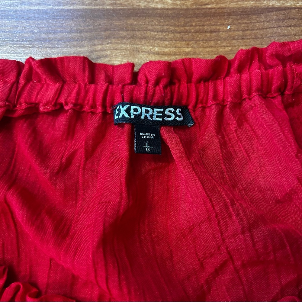 4/$15 Express red blouse - Picture 2 of 7